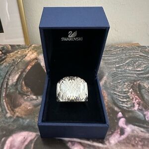 Almost Vintage Swarovski Nirvana Ring Clear Crystal - 2007 - Size 6 - Like New